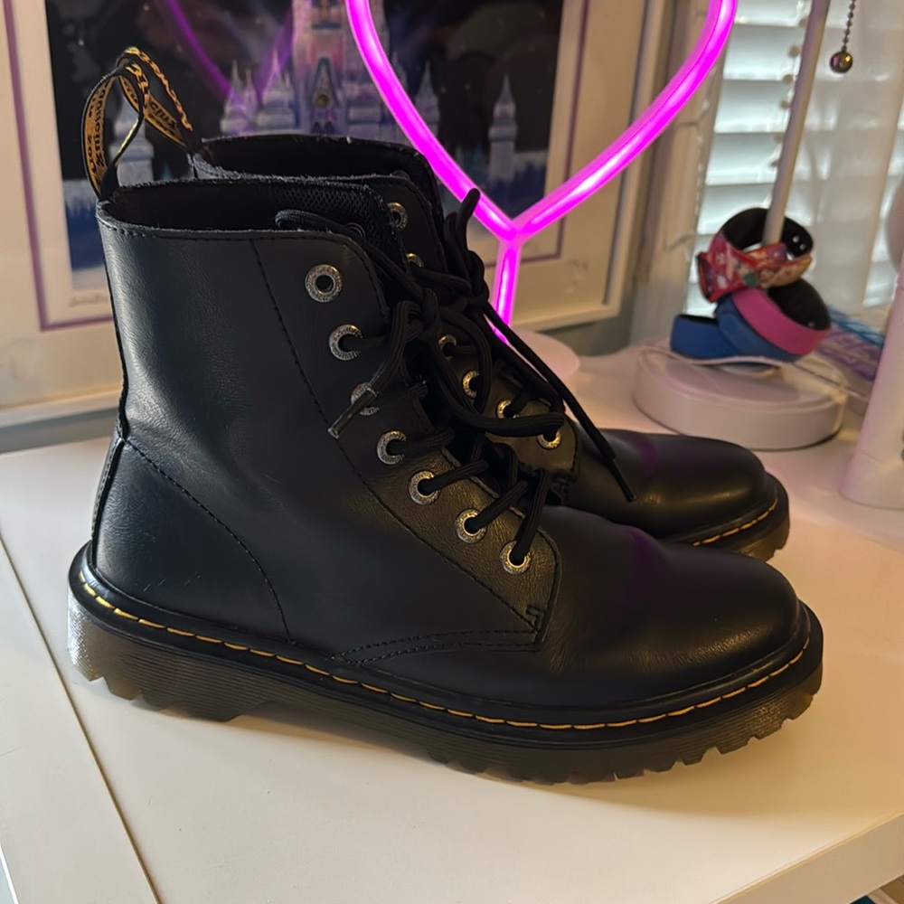 Dr. Martens Luana combat boots